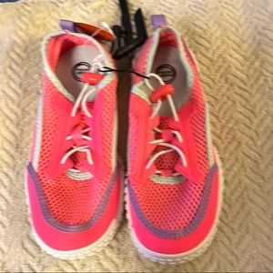 Wonder Nation Bright Pink Water Shoes